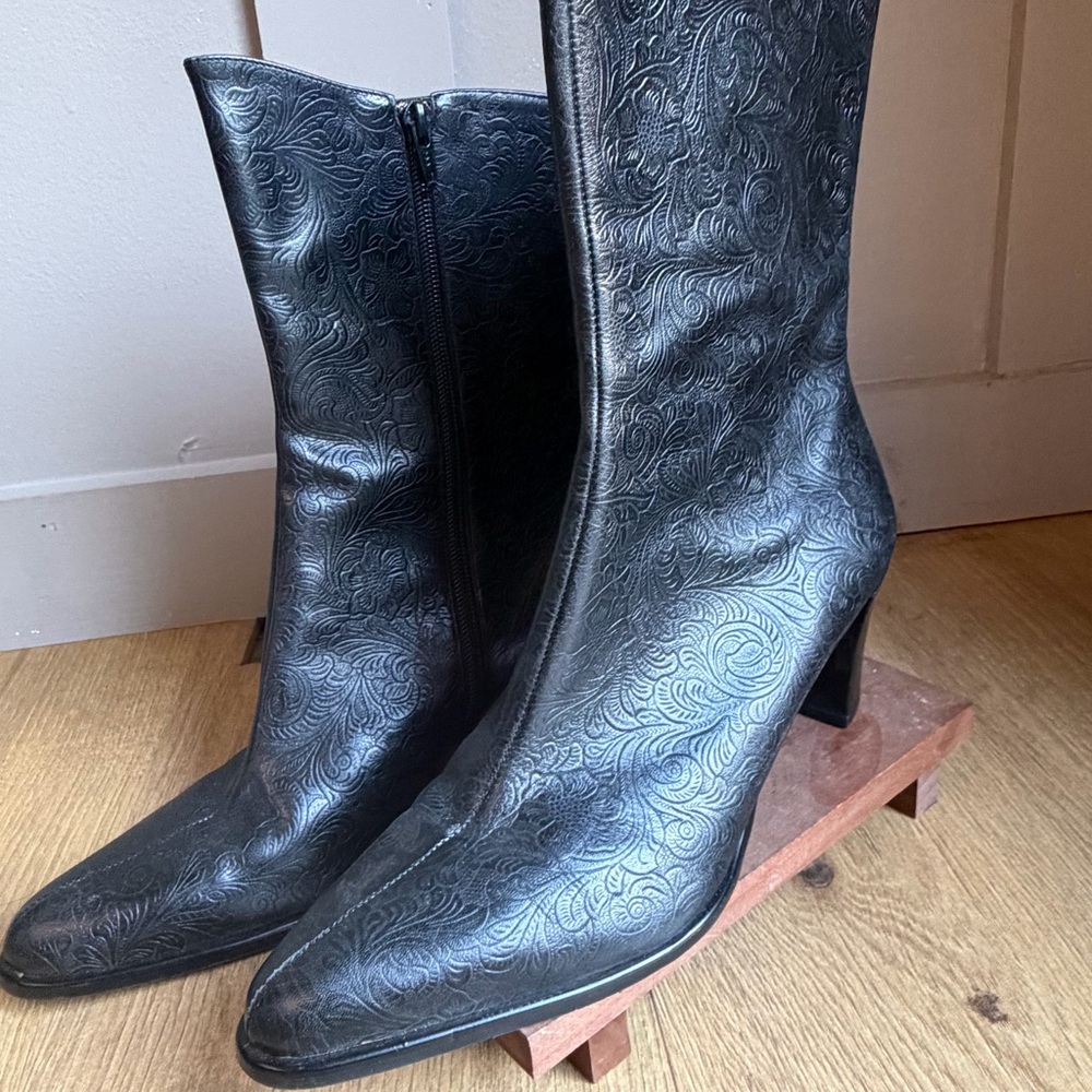 Chic Black Embossed Heeled Boots